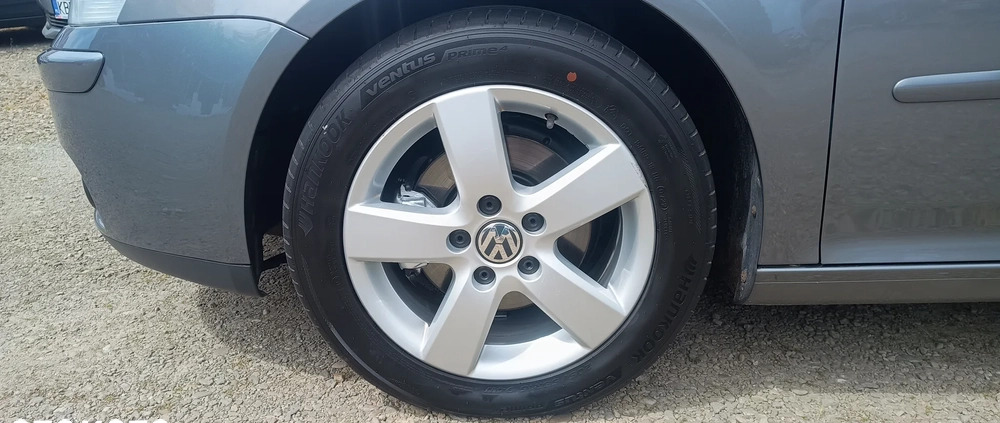 Volkswagen Golf cena 23900 przebieg: 146850, rok produkcji 2008 z Koszalin małe 154